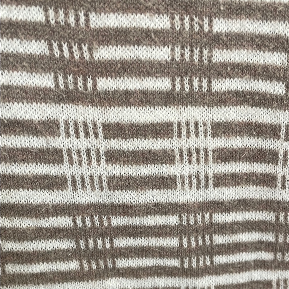 Abercrombie & Fitch V-Neck Sweater - Brown and Gray - Picture 4 of 4